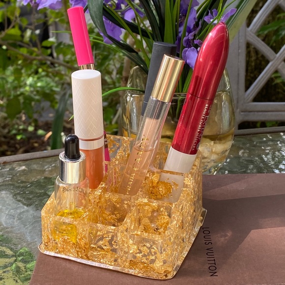 Gold Cosmetic Organizer Resin Art - Picture 16 of 16